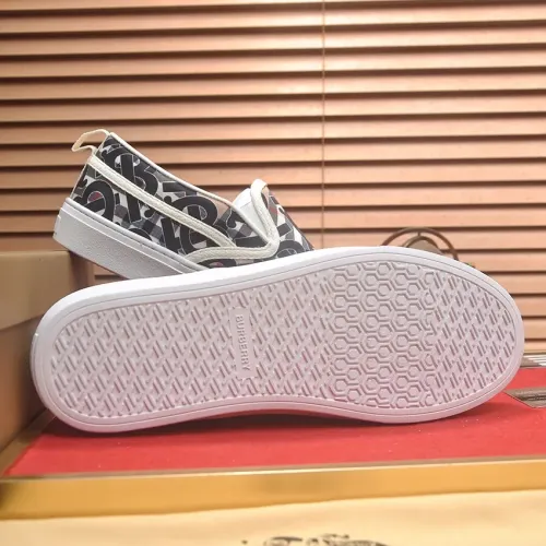Replica Burberry Casual Shoes For Men #1471946 $80.00 USD for Wholesale