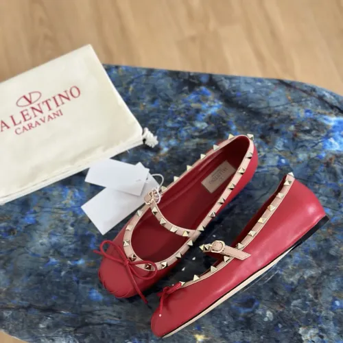 Valentino Flat Shoes For Women #1472397