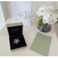 $32.00 USD Van Cleef & Arpels Necklaces For Women #1459236