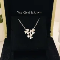 $34.00 USD Van Cleef & Arpels Necklaces For Women #1459929