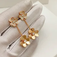 $38.00 USD Van Cleef & Arpels Earrings For Women #1460356