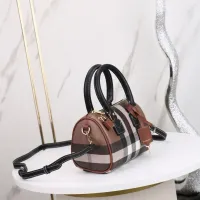 $92.00 USD Burberry AAA Quality Handbags For Women #1460534
