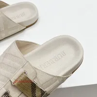 $64.00 USD Burberry Slippers For Men #1463206