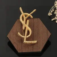 $25.00 USD Yves Saint Laurent Brooches For Women #1468592