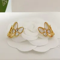 $36.00 USD Van Cleef & Arpels Earrings For Women #1469085