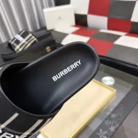 $60.00 USD Burberry Slippers For Men #1471368