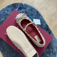 $118.00 USD Valentino Flat Shoes For Women #1472393