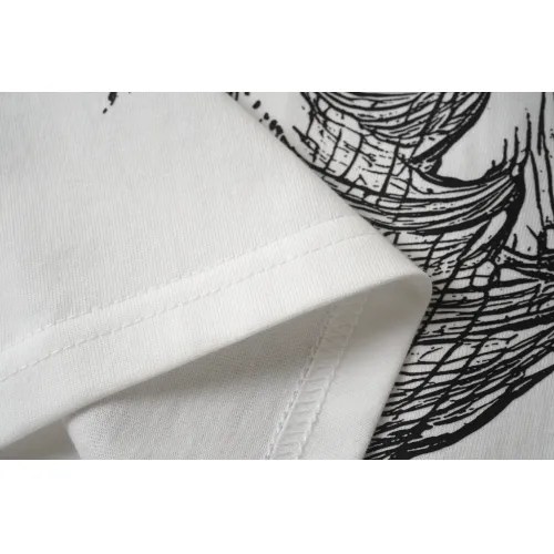 Replica Alexander McQueen T-shirts Short Sleeved For Unisex #1475424 $32.00 USD for Wholesale