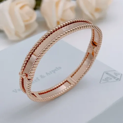 Replica Van Cleef & Arpels Bracelets #1477838 $36.00 USD for Wholesale