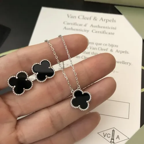 Replica Van Cleef & Arpels Jewelry Set For Women #1478244 $68.00 USD for Wholesale