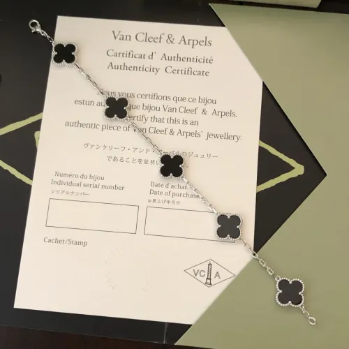 Replica Van Cleef & Arpels Jewelry Set For Women #1478244 $68.00 USD for Wholesale