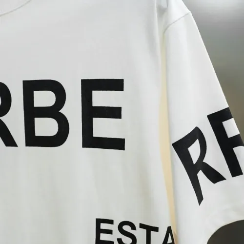 Replica Burberry T-Shirts Short Sleeved For Unisex #1478484 $42.00 USD for Wholesale