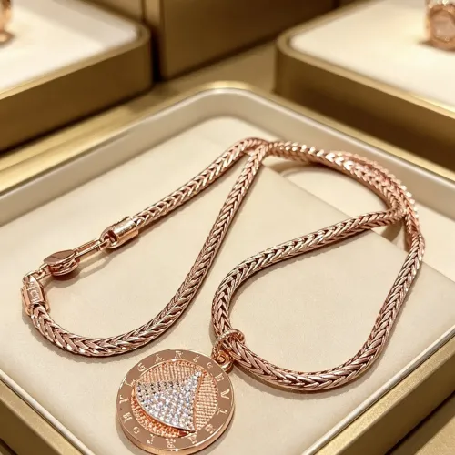 Bvlgari Necklaces #1479420