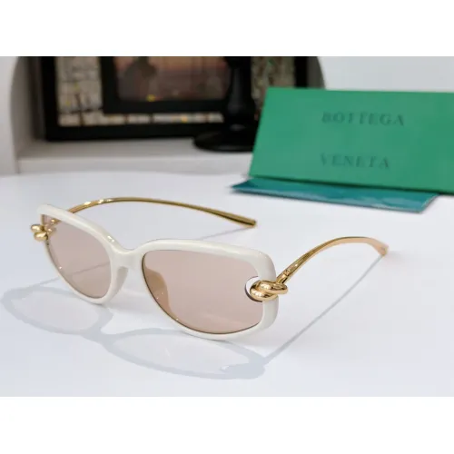 Bottega Veneta AAA Quality Sunglasses #1479820