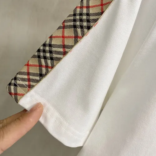 Replica Burberry T-Shirts Short Sleeved For Unisex #1480305 $52.00 USD for Wholesale