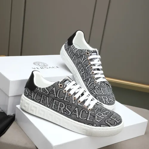 Versace Casual Shoes For Men #1480538