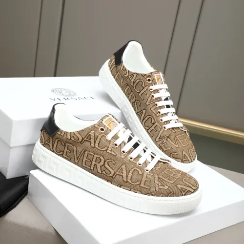 Versace Casual Shoes For Men #1480540