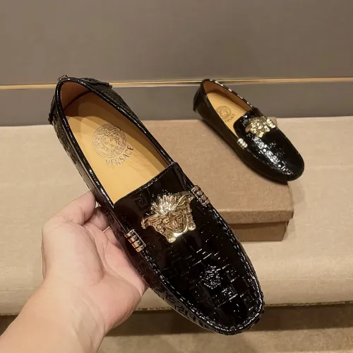 Versace Leather Shoes For Men #1480561
