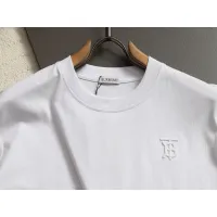 $45.00 USD Burberry T-Shirts Short Sleeved For Unisex #1475445
