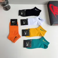 $27.00 USD Nike Socks #1476526