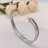 $36.00 USD Van Cleef & Arpels Bracelets #1477837