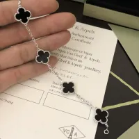 $68.00 USD Van Cleef & Arpels Jewelry Set For Women #1478244